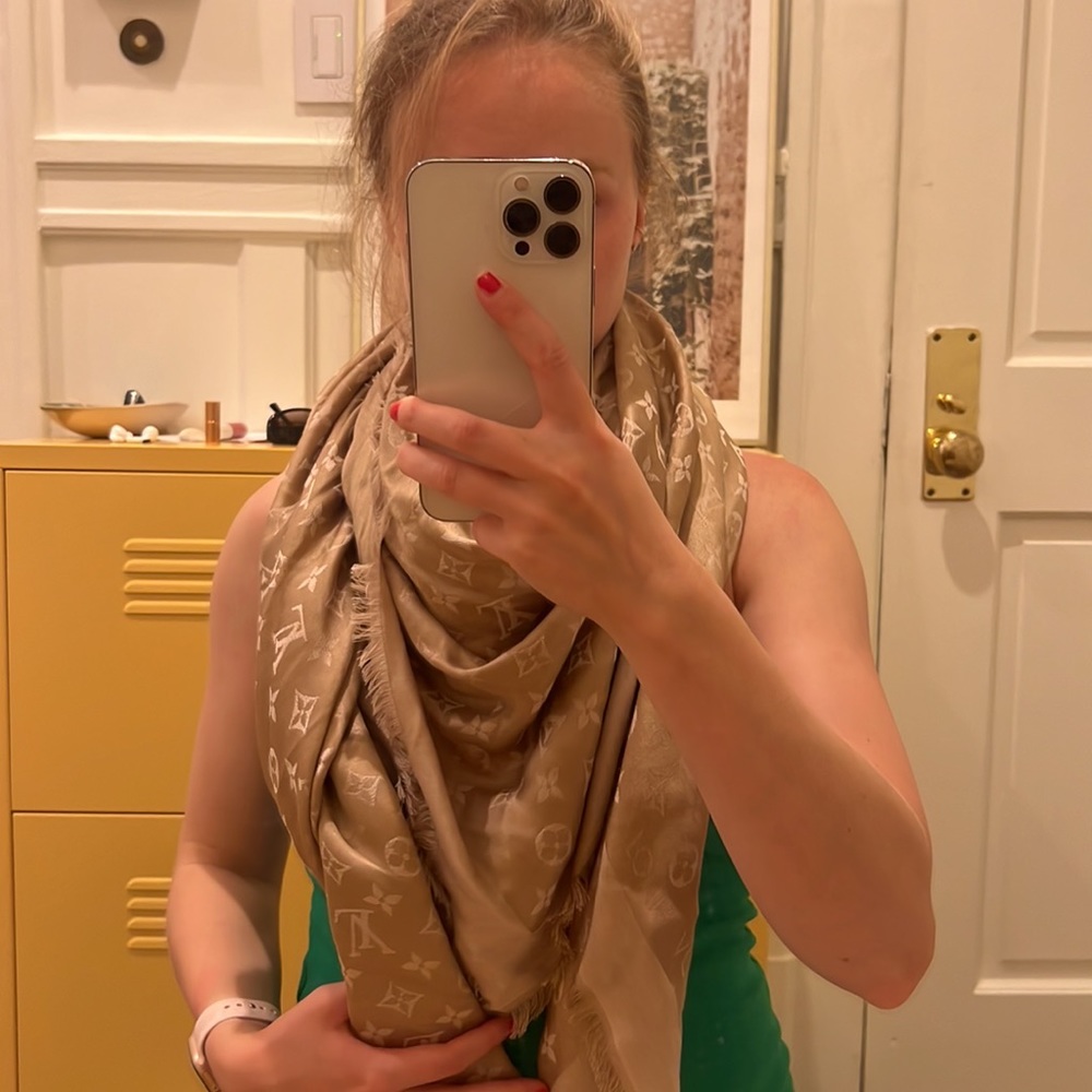 Monogram Classic Shawl - Picture 6 of 7